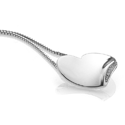 Obrázek č. 2 k produktu: Stříbrný přívěsek Hot Diamonds Simply Sparkle Solid Heart